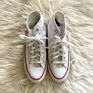 White High Top Converse Classic - White